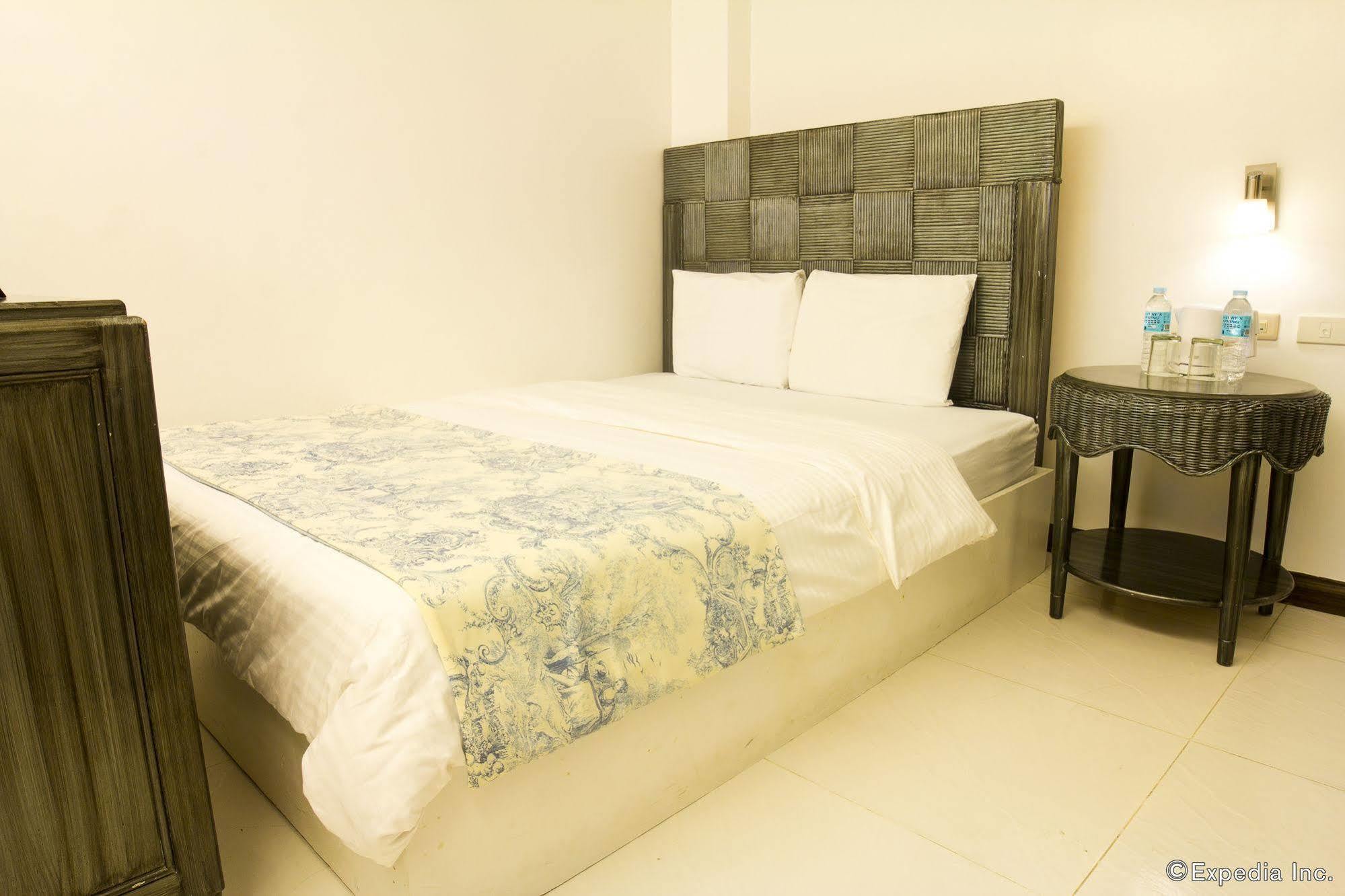 Erus Suites Hotel Boracay Manoc-Manoc Exterior foto